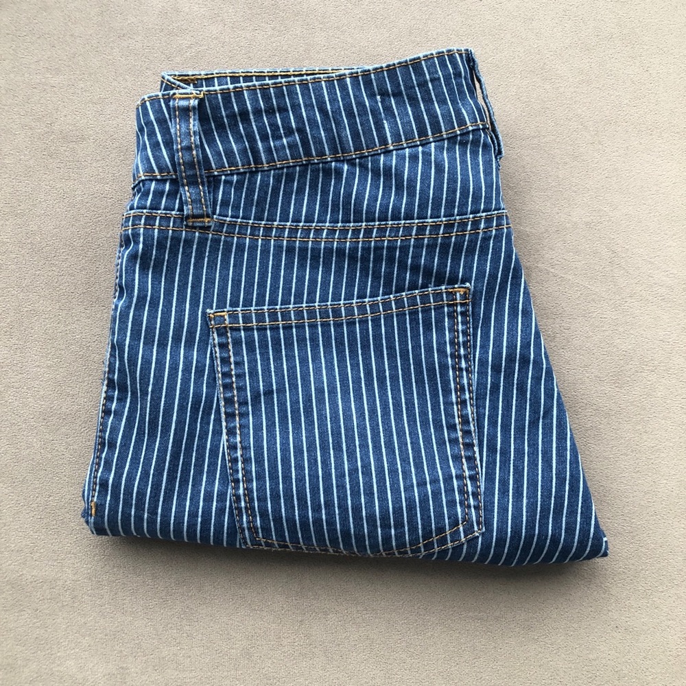 Cotton on mid rise raw hem striped jeggings US size 8 A34